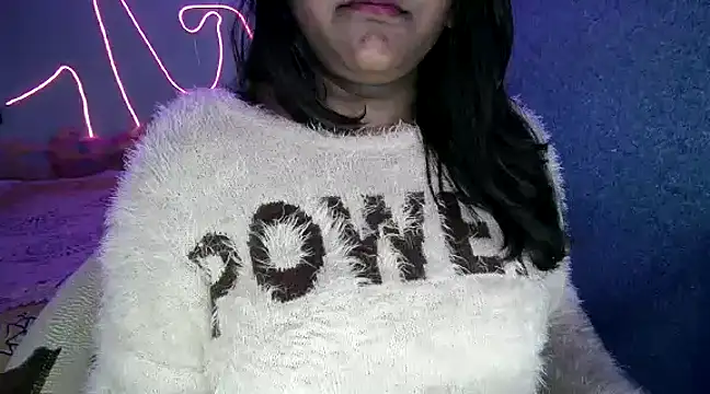 Snapshot of expression_queen chatting on 02/02/25, 07:14 expression queen online show from 02/02/25, 07:14