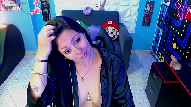 Snapshot of FelinaJohnson chatting on 03/04/25, 11:32 FelinaJohnson online show from 03/04/25, 11:32