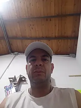 latinmartin73 online show from 10/26/25, 01:28