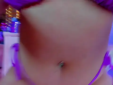 Snapshot of dulcevegga chatting on 10/31/25, 07:20 dulcevegga online show from 10/31/25, 07:20