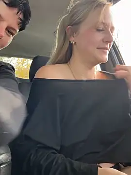 Snapshot of godspot_ chatting on 11/12/25, 01:11 godspot online show from 11/12/25, 01:11