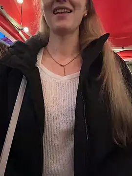 Snapshot of godspot_ chatting on 12/03/25, 03:32 godspot online show from 12/03/25, 03:32