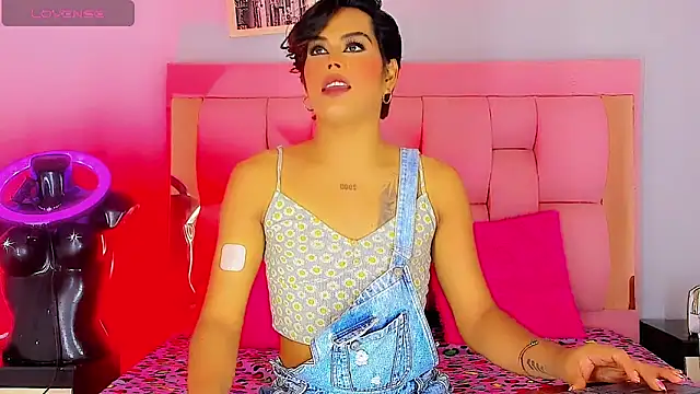 Snapshot of Aistrid_gate chatting on 10/18/25, 03:24 Aistrid gate online show from 10/18/25, 03:24