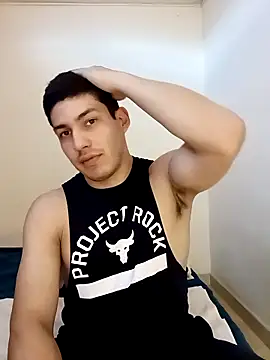 Snapshot of kinkyboyleo chatting on 09/22/25, 09:17 kinkyboyleo online show from 09/22/25, 09:17