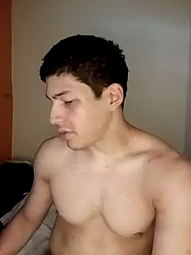 Snapshot of kinkyboyleo chatting on 09/26/25, 10:03 kinkyboyleo online show from 09/26/25, 10:03