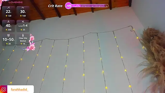 Maisa issa online show from 09/17/25, 01:13