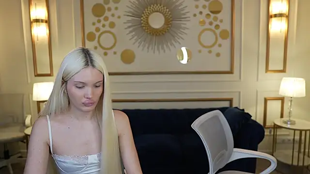 Michelle 054 online show from 11/07/25, 08:31