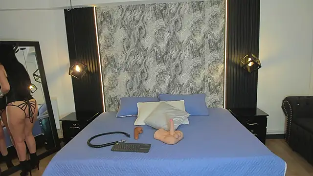 Snapshot of aura-baker chatting on 11/01/25, 04:25 aura-baker online show from 11/01/25, 04:25