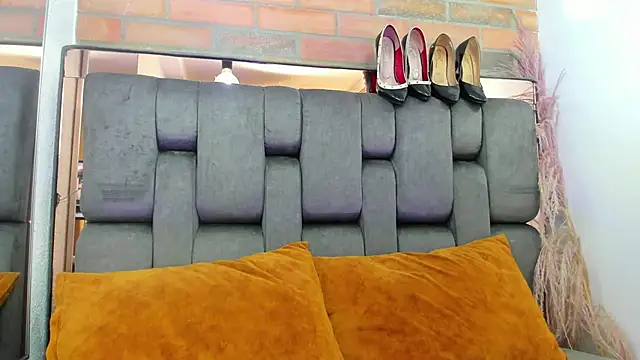 JESSYCORTES online show from 09/25/25, 02:10