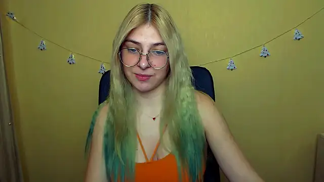 Luna Lush  online show from 12/14/24, 12:33