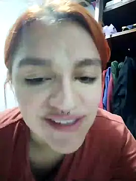 Snapshot of SophiaWeestt99 chatting on 02/10/25, 01:24 SophiaWeestt99 online show from 02/10/25, 01:24