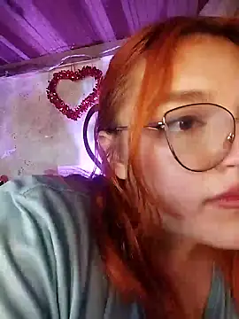 Snapshot of SophiaWeestt99 chatting on 02/19/25, 04:12 SophiaWeestt99 online show from 02/19/25, 04:12