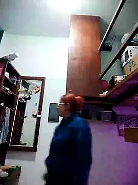 Snapshot of SophiaWeestt99 chatting on 02/20/25, 01:25 SophiaWeestt99 online show from 02/20/25, 01:25