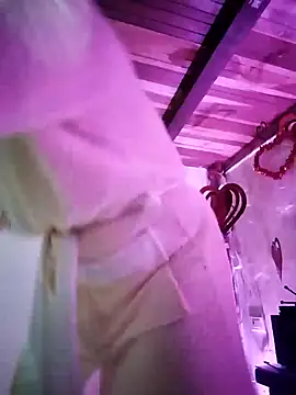 Snapshot of SophiaWeestt99 chatting on 02/23/25, 01:24 SophiaWeestt99 online show from 02/23/25, 01:24