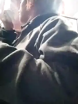 Snapshot of SophiaWeestt99 chatting on 02/24/25, 01:24 SophiaWeestt99 online show from 02/24/25, 01:24