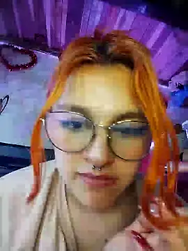 Snapshot of SophiaWeestt99 chatting on 02/25/25, 07:52 SophiaWeestt99 online show from 02/25/25, 07:52