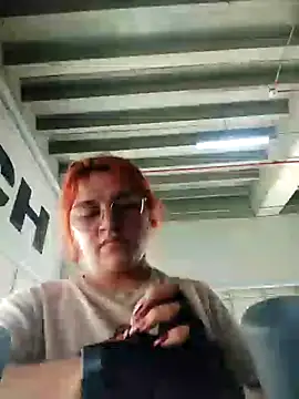 Snapshot of SophiaWeestt99 chatting on 02/26/25, 07:16 SophiaWeestt99 online show from 02/26/25, 07:16