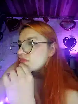 Snapshot of SophiaWeestt99 chatting on 03/01/25, 05:20 SophiaWeestt99 online show from 03/01/25, 05:20