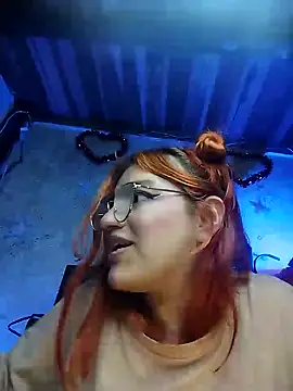 Snapshot of SophiaWeestt99 chatting on 03/02/25, 08:27 SophiaWeestt99 online show from 03/02/25, 08:27