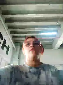 Snapshot of SophiaWeestt99 chatting on 03/05/25, 06:56 SophiaWeestt99 online show from 03/05/25, 06:56