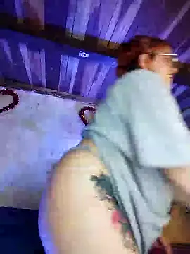 Snapshot of SophiaWeestt99 chatting on 03/06/25, 05:14 SophiaWeestt99 online show from 03/06/25, 05:14