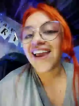 Snapshot of SophiaWeestt99 chatting on 03/12/25, 01:25 SophiaWeestt99 online show from 03/12/25, 01:25