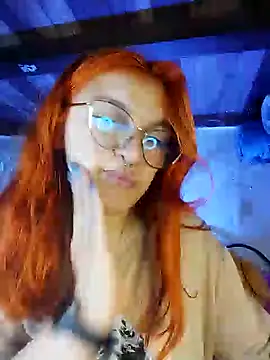 Snapshot of SophiaWeestt99 chatting on 03/16/25, 02:21 SophiaWeestt99 online show from 03/16/25, 02:21