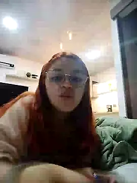 Snapshot of SophiaWeestt99 chatting on 03/21/25, 01:34 SophiaWeestt99 online show from 03/21/25, 01:34