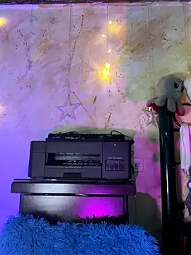 Snapshot of SophiaWeestt99 chatting on 10/31/25, 02:45 SophiaWeestt99 online show from 10/31/25, 02:45