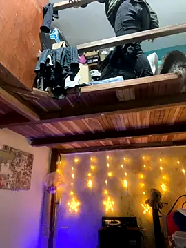 Snapshot of SophiaWeestt99 chatting on 11/01/25, 02:46 SophiaWeestt99 online show from 11/01/25, 02:46