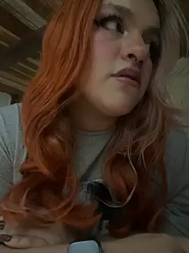 Snapshot of SophiaWeestt99 chatting on 11/11/25, 03:17 SophiaWeestt99 online show from 11/11/25, 03:17