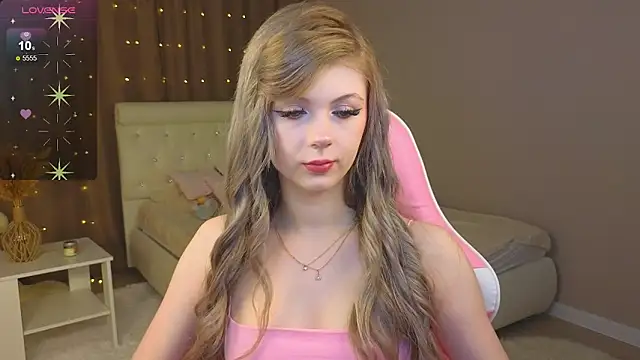 Snapshot of barbieee_b chatting on 03/12/25, 08:52 barbieee b online show from 03/12/25, 08:52