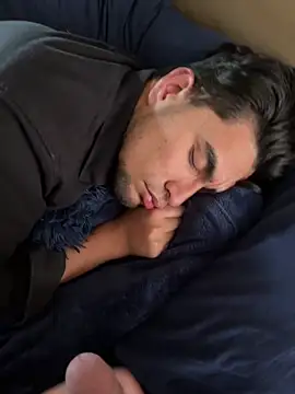 thiagowes online show from 10/19/25, 07:25