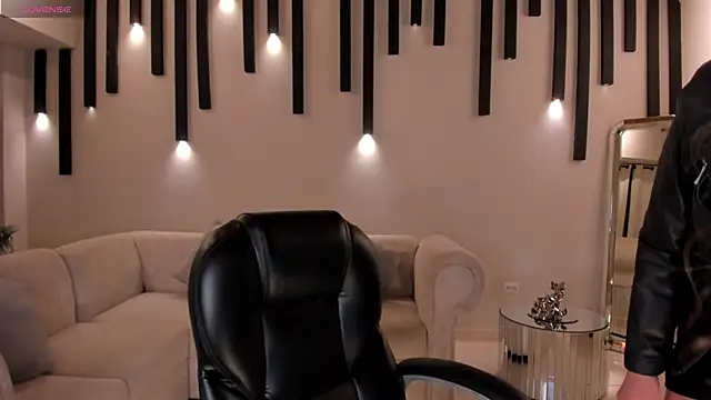 RebeccaHudson online show from 02/01/25, 03:19