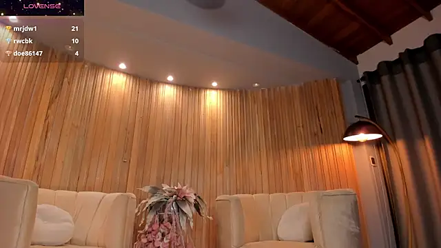 RebeccaHudson online show from 02/05/25, 09:36