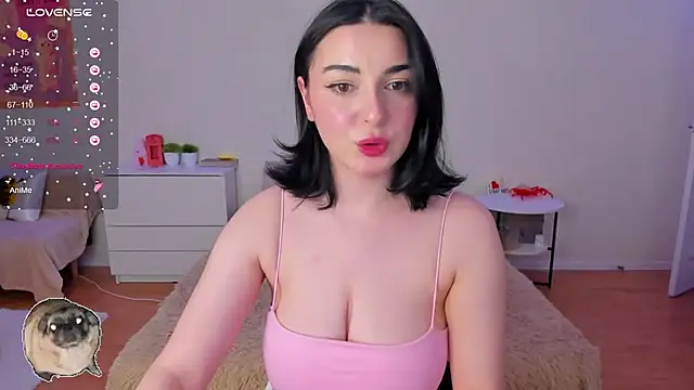 Snapshot of Taste_Jennyy chatting on 03/08/25, 01:17 Taste Jennyy online show from 03/08/25, 01:17