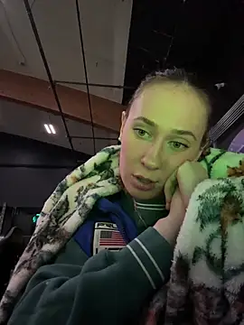 Snapshot of M1ssyk1ssy chatting on 02/13/25, 07:42 M1ssyk1ssy online show from 02/13/25, 07:42