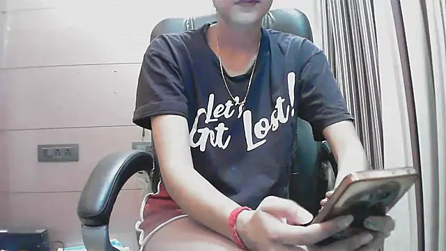 collage hoty online show from 10/06/25, 04:37