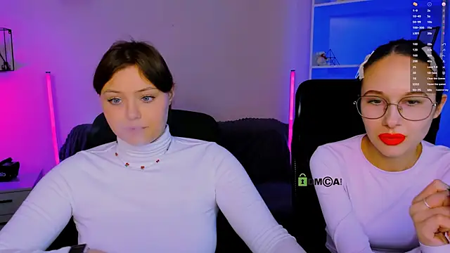 nikole kitt online show from 11/12/25, 08:08