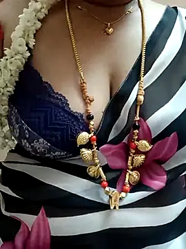 Snapshot of gaurika18 chatting on 02/24/25, 02:48 gaurika18 online show from 02/24/25, 02:48