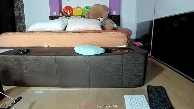 Snapshot of dayanna_sweet chatting on 03/13/25, 04:49 dayanna sweet online show from 03/13/25, 04:49