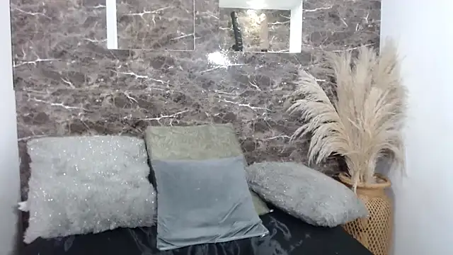 Snapshot of JESSYCHERNOBIL chatting on 11/07/25, 03:45 JESSYCHERNOBIL online show from 11/07/25, 03:45