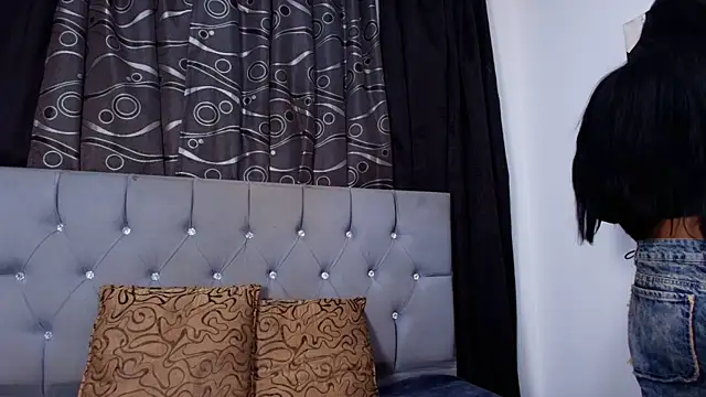 Snapshot of meggan_77 chatting on 11/09/25, 05:17 meggan 77 online show from 11/09/25, 05:17