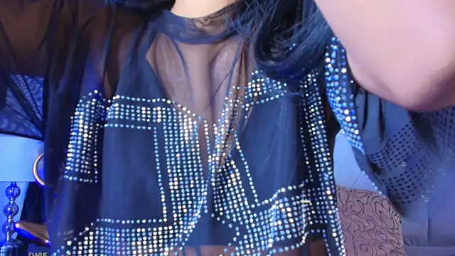 Snapshot of meggan_77 chatting on 11/14/25, 04:33 meggan 77 online show from 11/14/25, 04:33