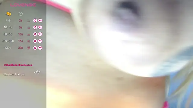 Snapshot of SofiaaCortes chatting on 12/16/24, 01:21 SofiaaCortes online show from 12/16/24, 01:21