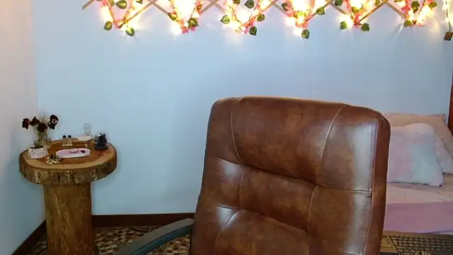 Snapshot of SofiaaCortes chatting on 03/14/25, 06:10 SofiaaCortes online show from 03/14/25, 06:10