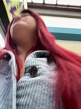 lia moon77 online show from 11/21/25, 07:45