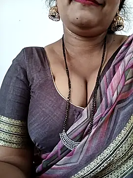 Nyra-23 online show from 10/23/25, 08:13