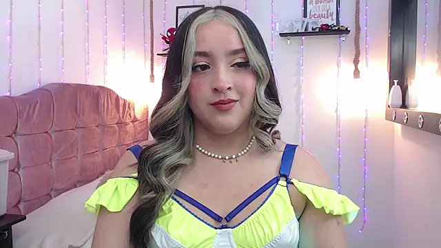 sapphire lilac online show from 12/02/24, 03:37