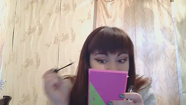Snapshot of StarandMoon chatting on 12/28/24, 01:17 StarandMoon online show from 12/28/24, 01:17